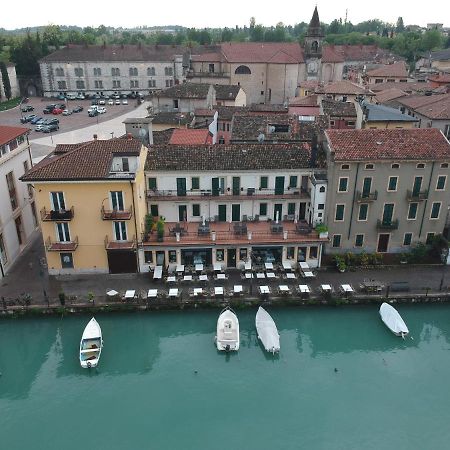Acqua Verde Appartamenti Peschiera del Garda Luaran gambar