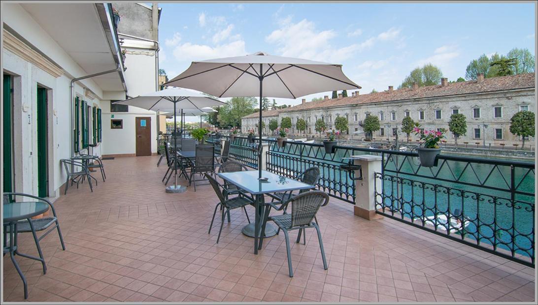Acqua Verde Appartamenti Peschiera del Garda Luaran gambar