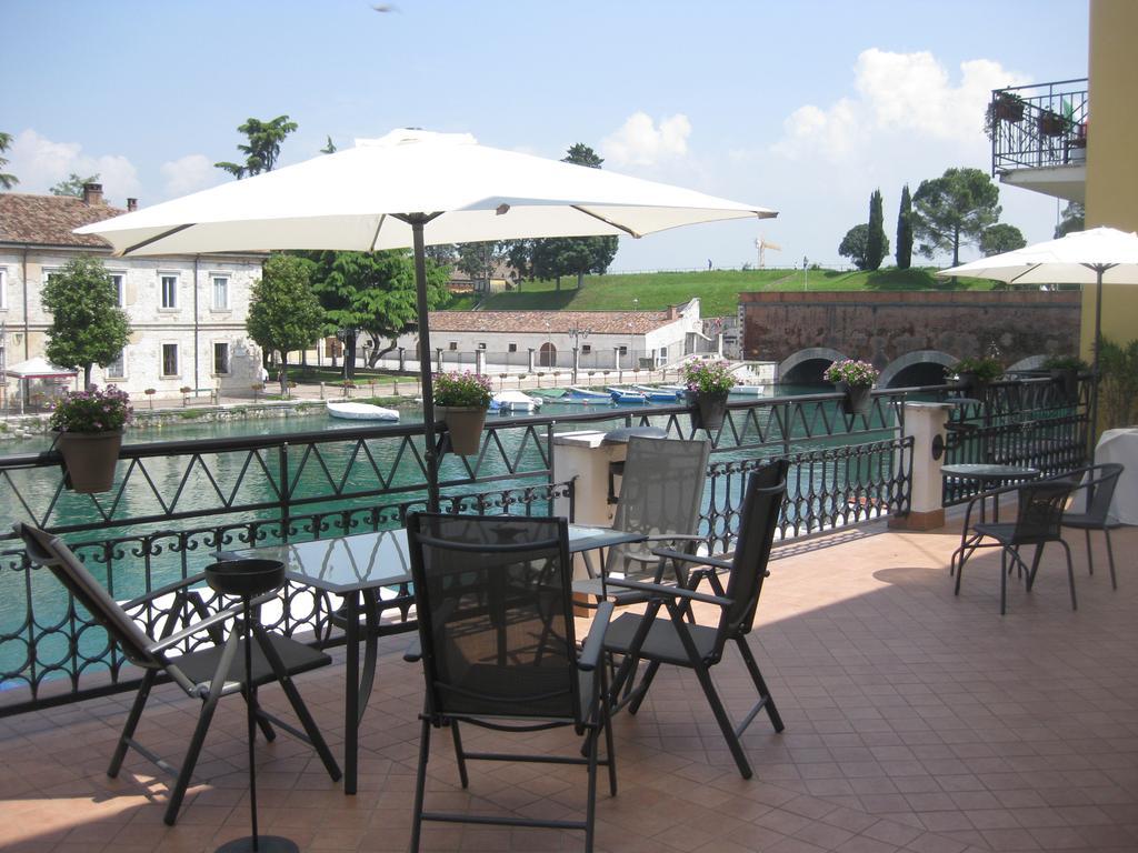 Acqua Verde Appartamenti Peschiera del Garda Luaran gambar